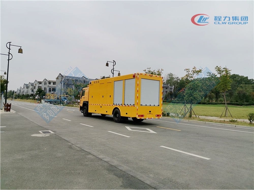 【4000-5000m3/h】重汽防汛排水車